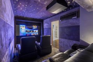 Photo 32- click for photo gallery